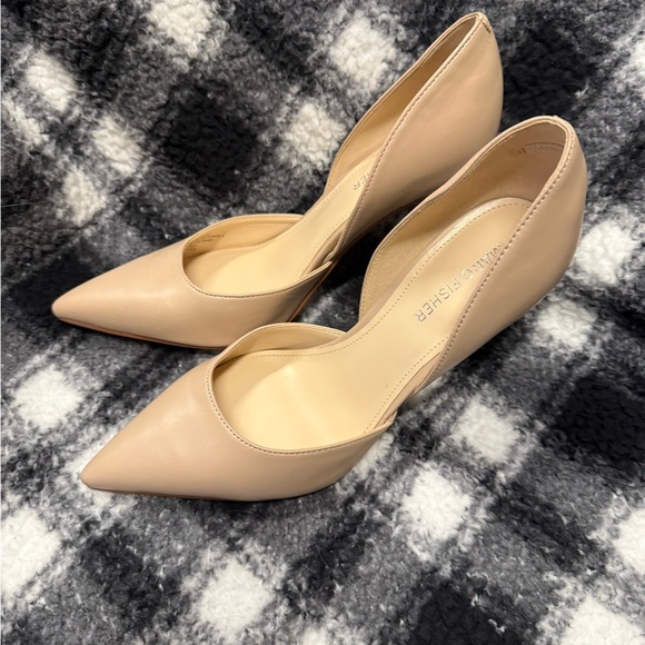 Marc Fisher Beige Dorsay Heels - Picture 1 of 3